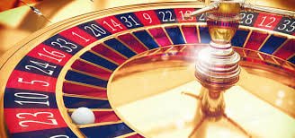 Giao diện sảnh slot online và game bài tại 8day dt68 trên mobile